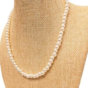 Faux Pearl Beaded Necklace 18" Gold Tone Clasp Korean Design 5.6mm Beads Wedding